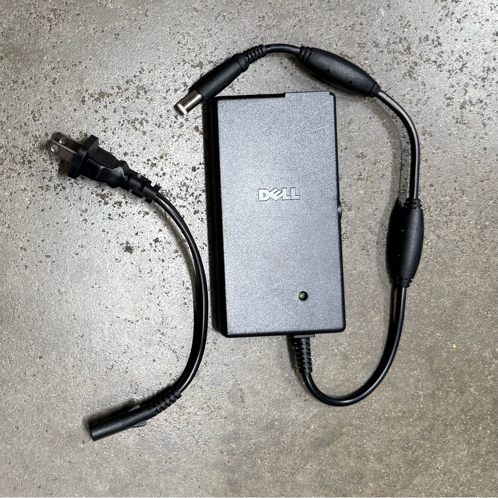 Dell Auto-Air AC Adapter DA65NS3-00 PA-12 Slim 65W Charger - Picture 3 of 5